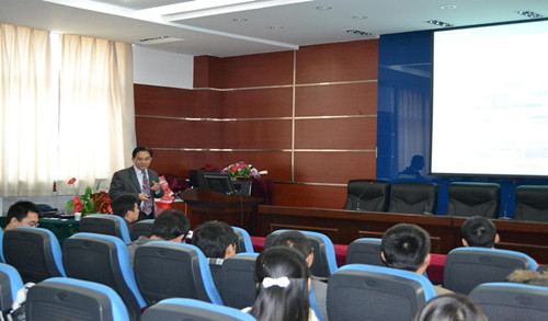 包头市“院士、专家包头行”活动在世界杯官网举办